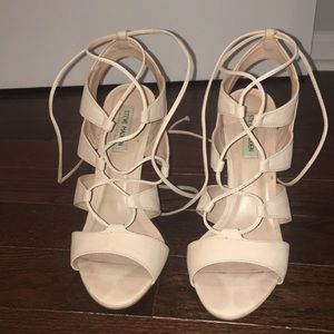 Steve Madden cream lace up sandal/heel (size 10)